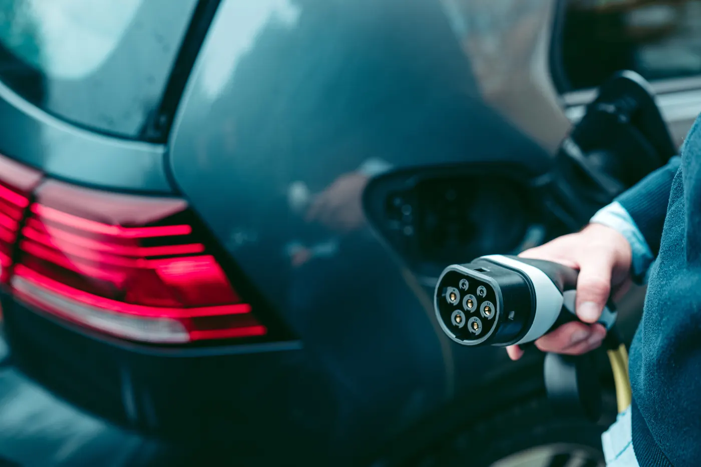 Batterietest an einem Elektroauto bei HVK in Roßdorf